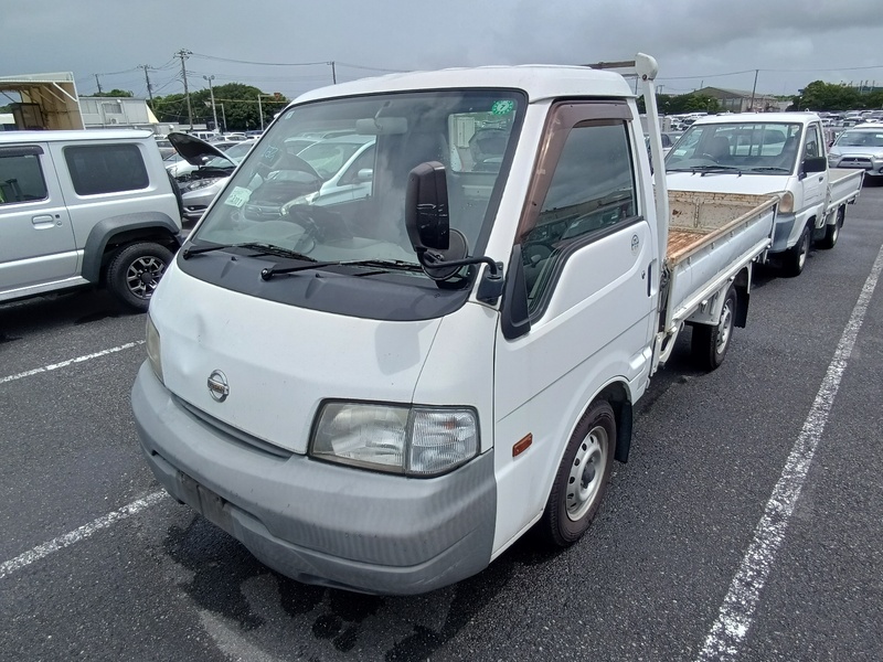 NISSAN VANETTE TRUCK