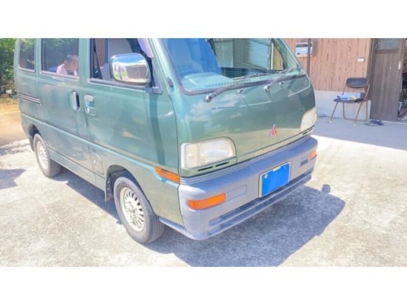 MITSUBISHI MINICAB VAN