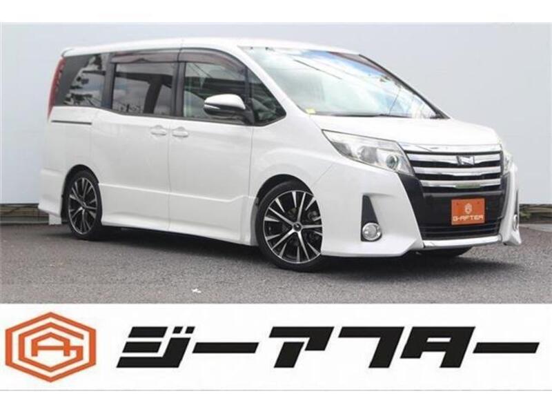 TOYOTA NOAH