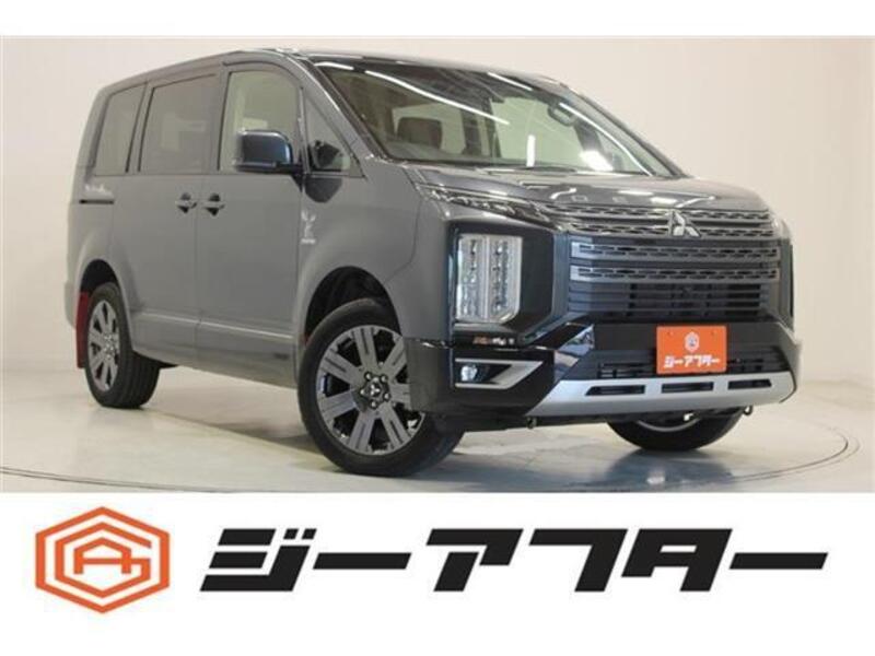 MITSUBISHI DELICA D5