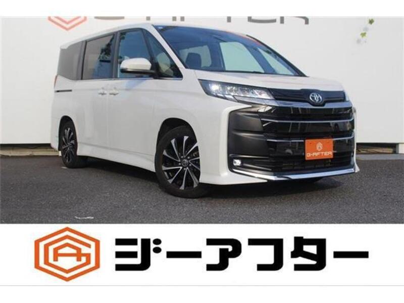 TOYOTA NOAH