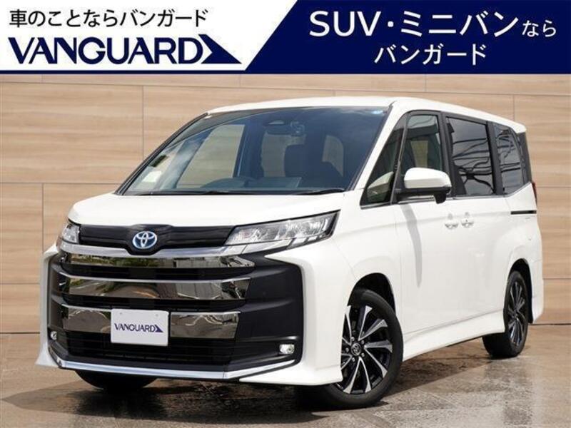 TOYOTA NOAH
