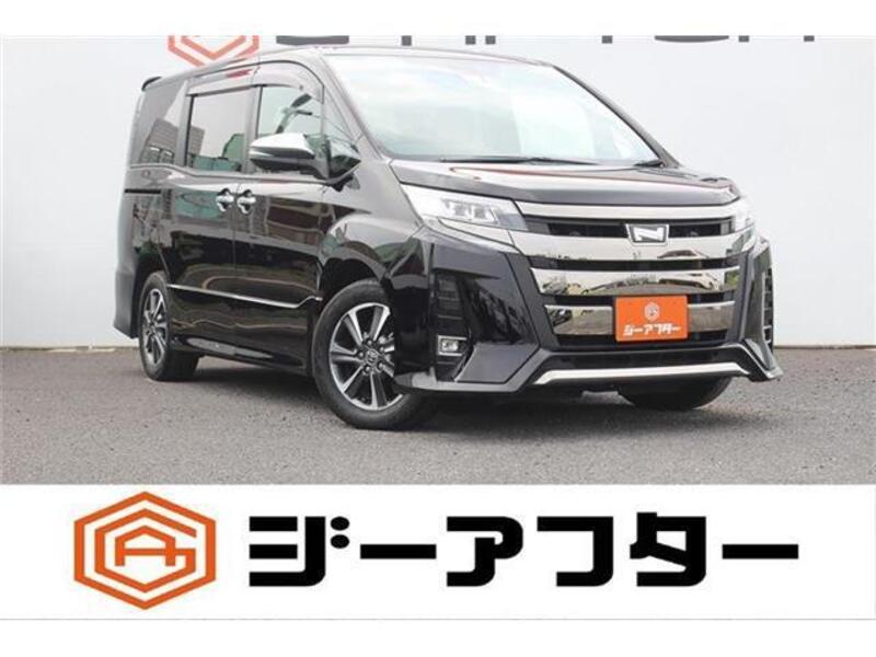 TOYOTA NOAH