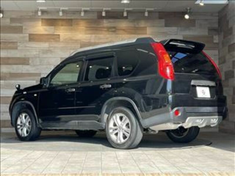 X-TRAIL-16