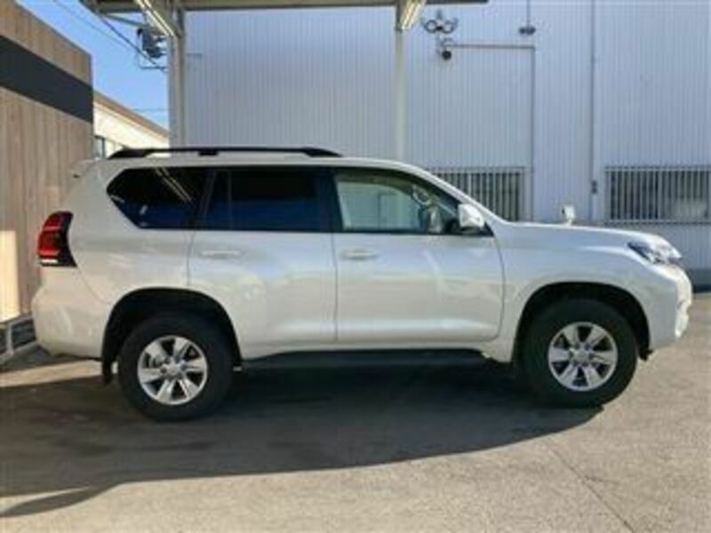 LAND CRUISER PRADO-17