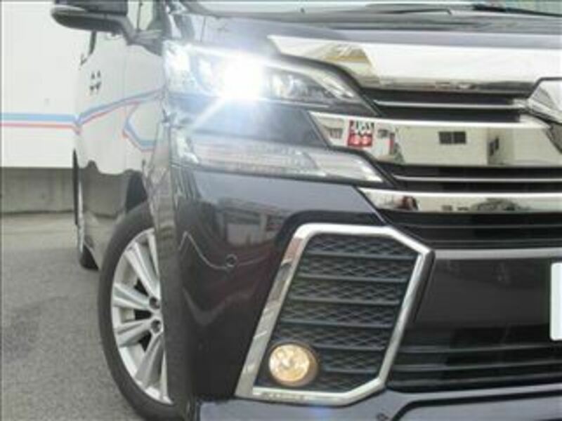 VELLFIRE-9