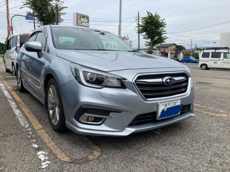 SUBARU LEGACY B4