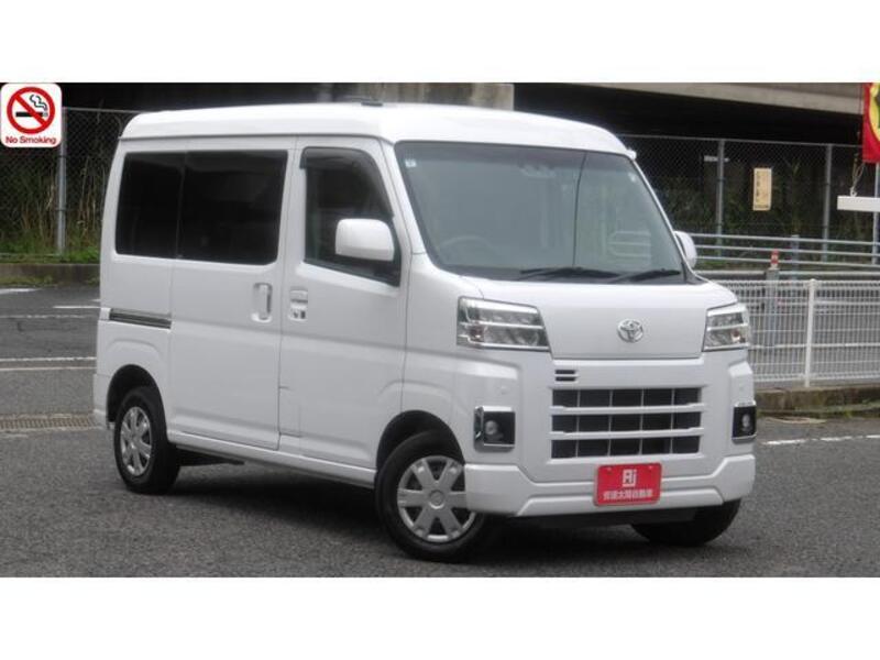 TOYOTA PIXIS VAN