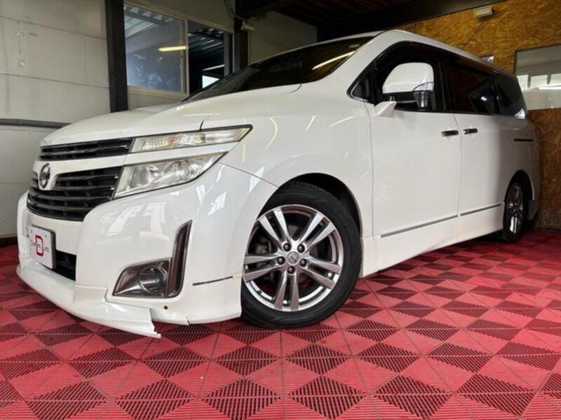 NISSAN ELGRAND