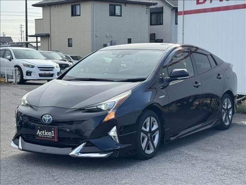 TOYOTA PRIUS