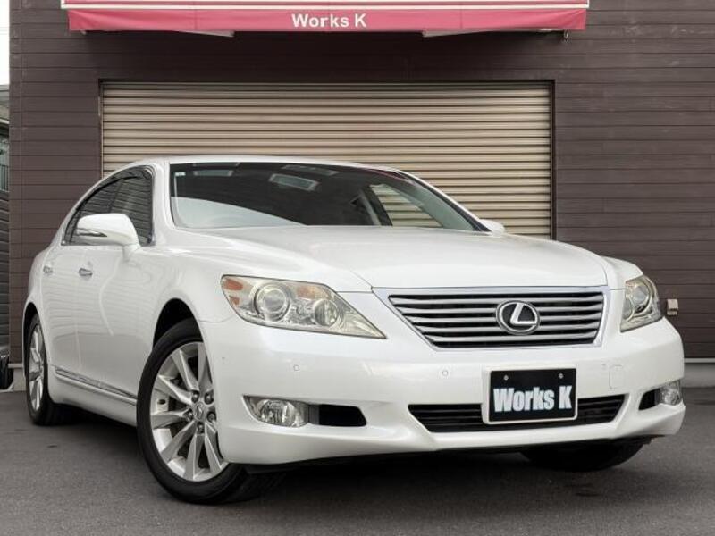LEXUS LS