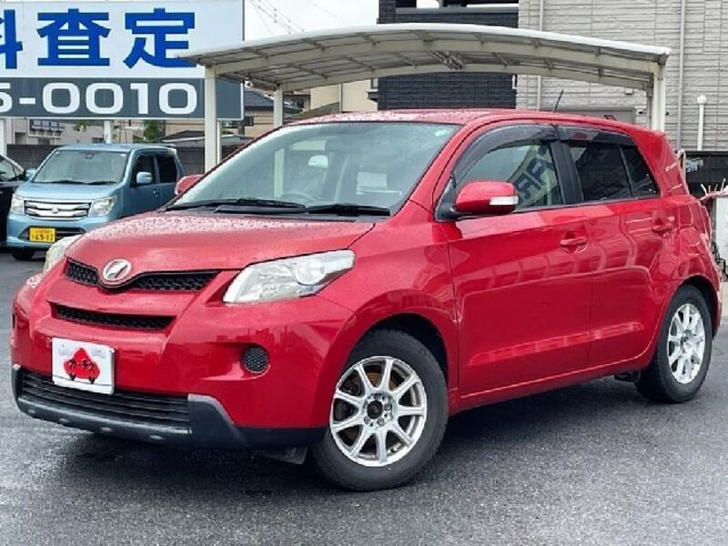 TOYOTA IST
