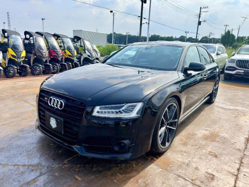 AUDI A8