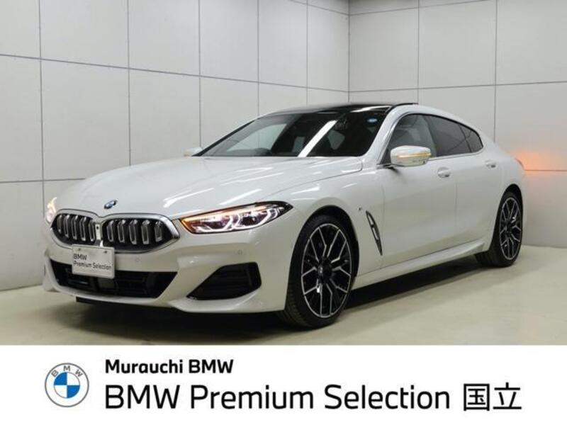 BMW 8 SERIES