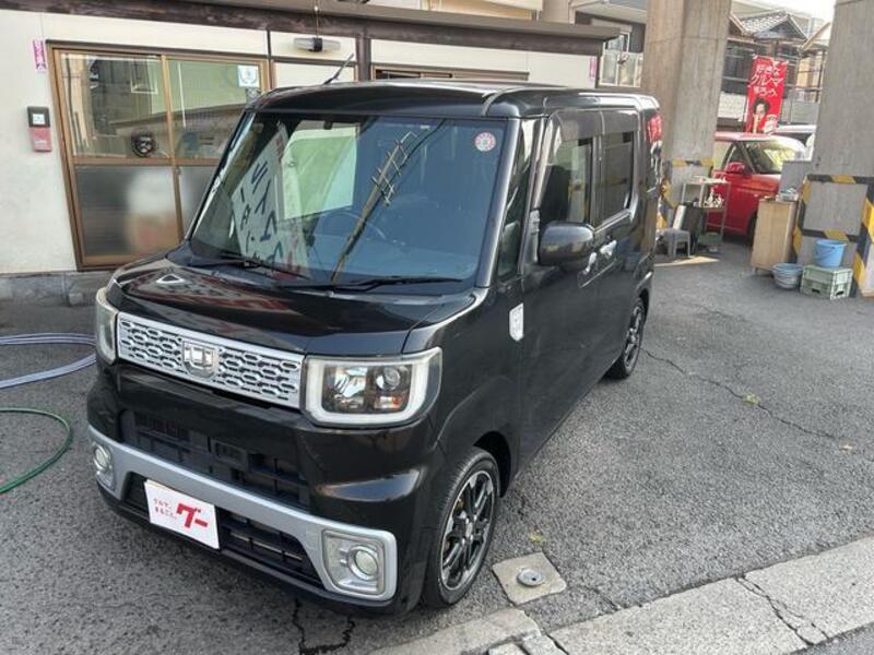 DAIHATSU WAKE