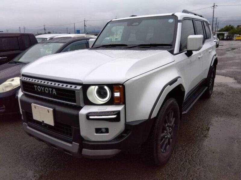 TOYOTA LAND CRUISER 250