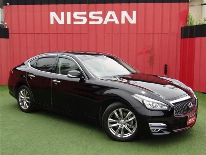 NISSAN FUGA