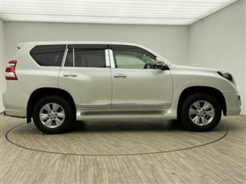 LAND CRUISER PRADO-15