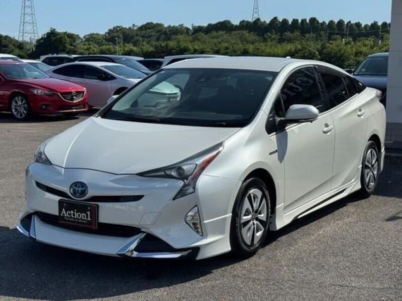 TOYOTA PRIUS