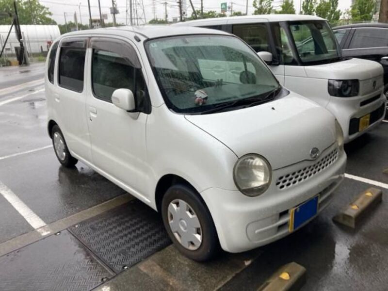 DAIHATSU MOVE LATTE