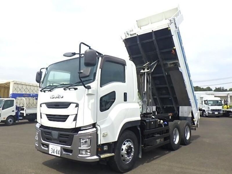 ISUZU GIGA