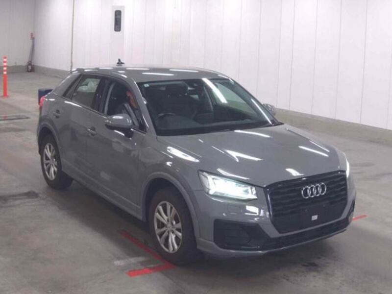 AUDI Q2