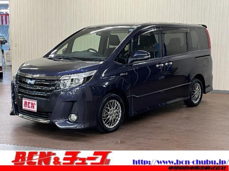 TOYOTA NOAH