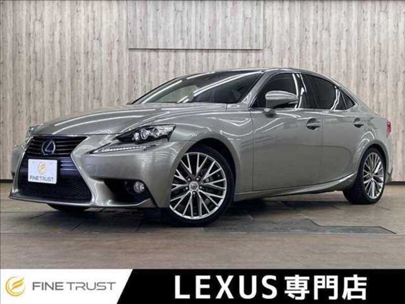 LEXUS IS