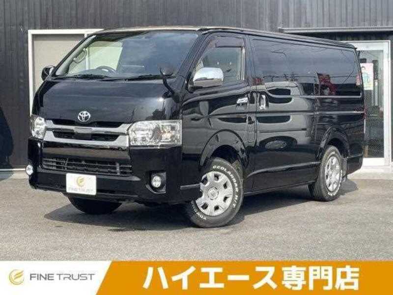TOYOTA HIACE VAN