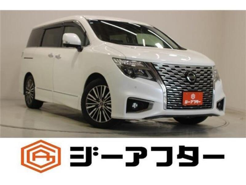 NISSAN ELGRAND