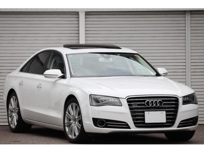 AUDI A8