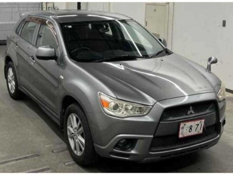 MITSUBISHI RVR