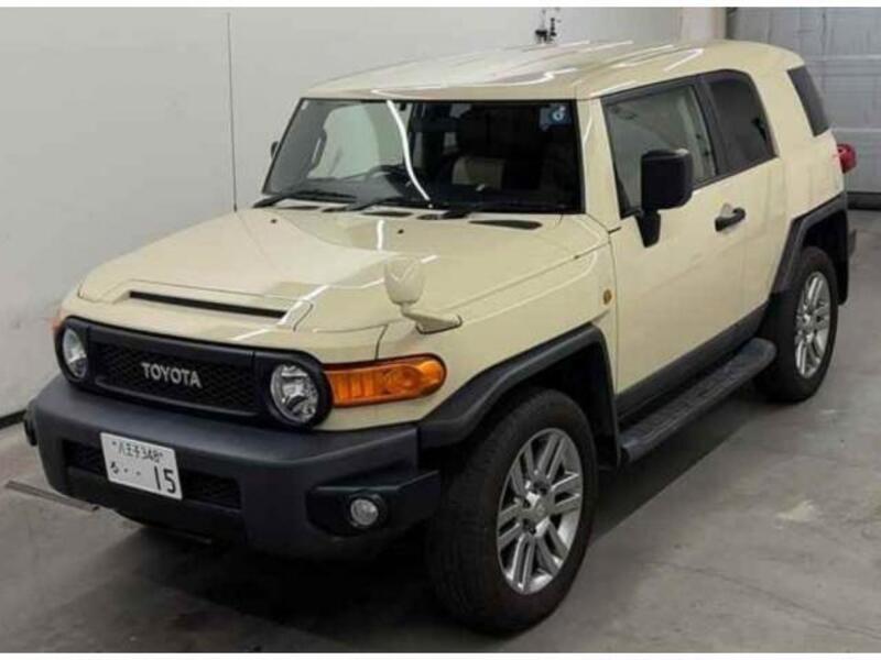 TOYOTA FJ CRUISER