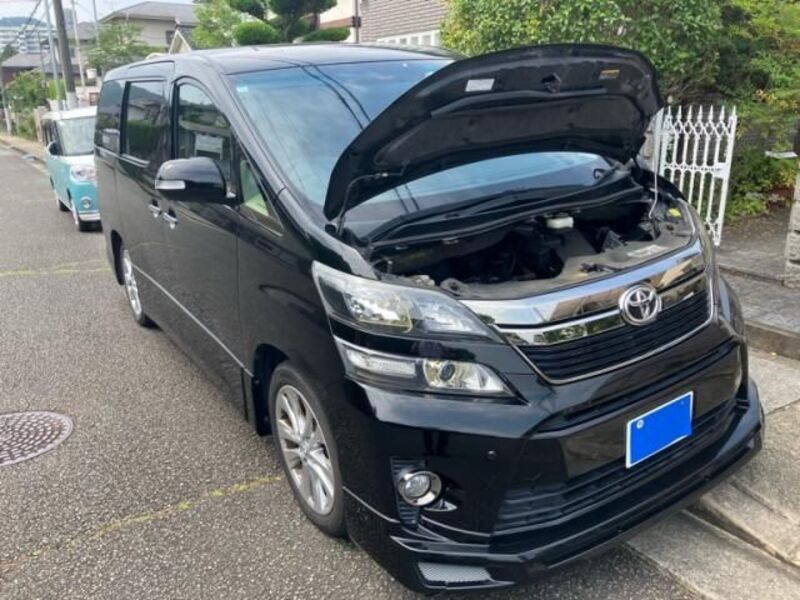 TOYOTA VELLFIRE