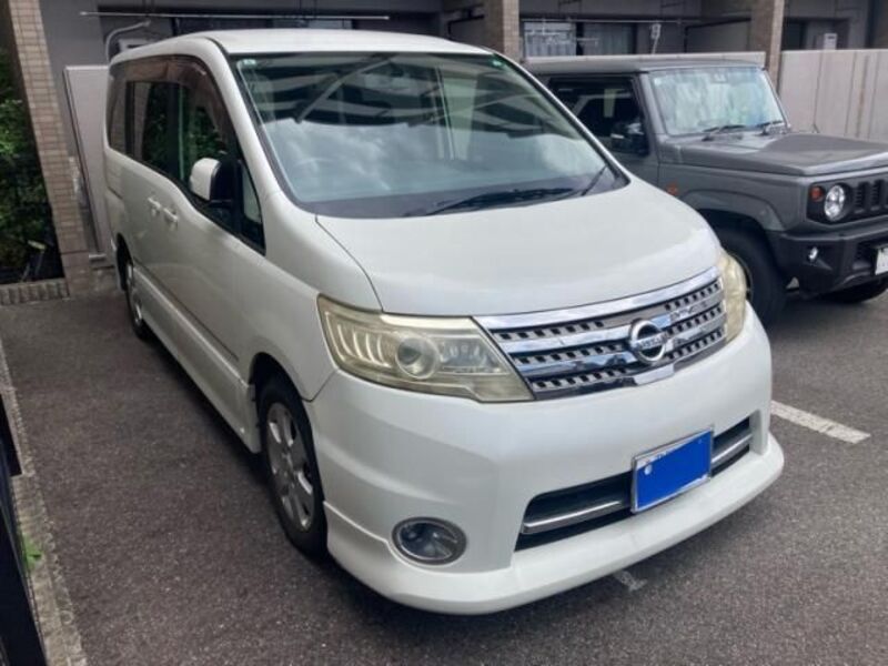 NISSAN SERENA