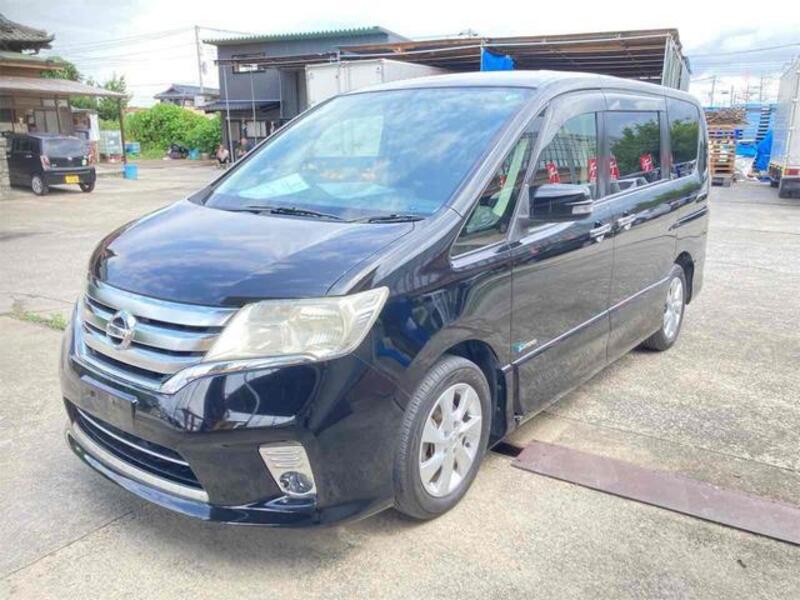 NISSAN SERENA