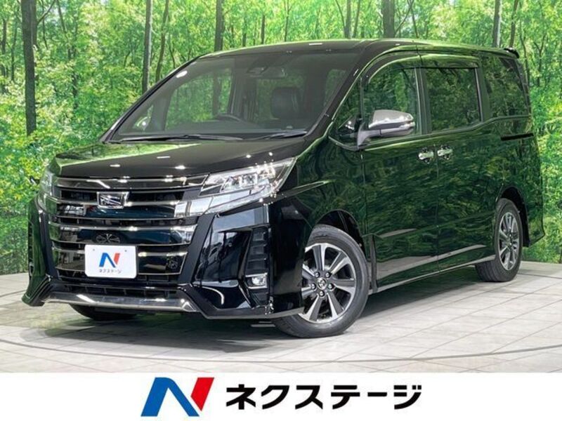 TOYOTA NOAH