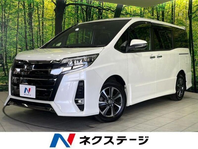 TOYOTA NOAH
