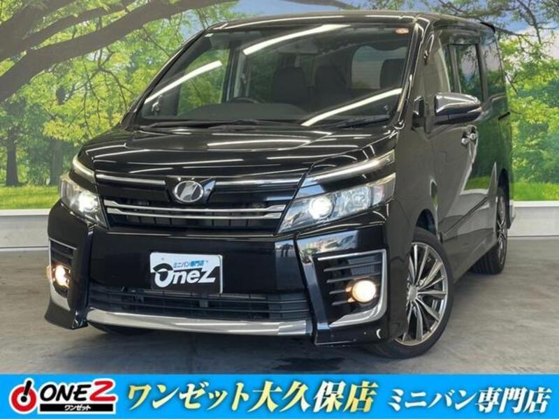 TOYOTA VOXY