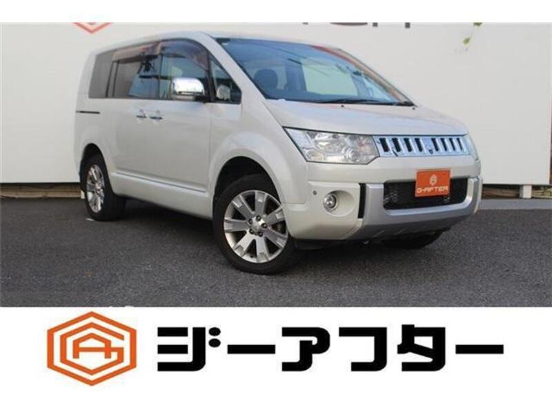 MITSUBISHI DELICA D5