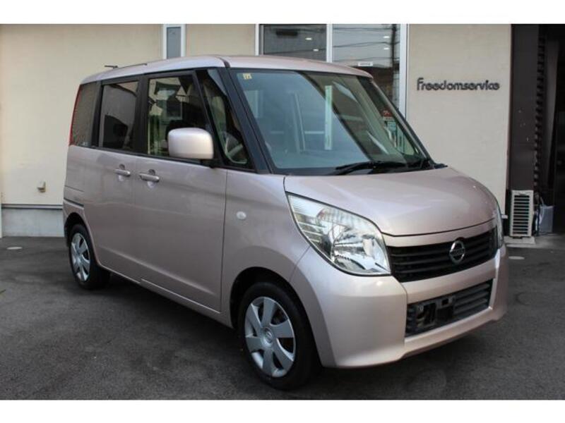 NISSAN ROOX