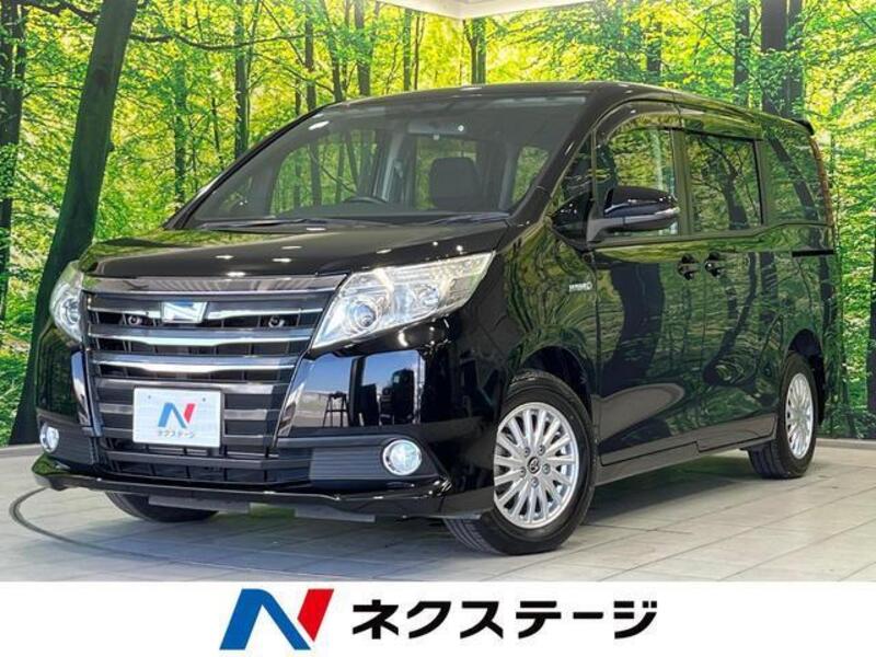 TOYOTA NOAH