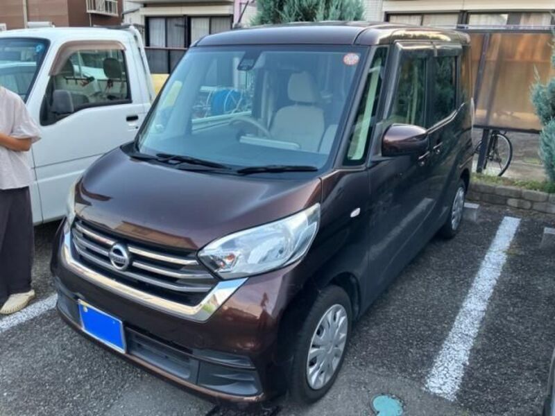 NISSAN DAYZ ROOX