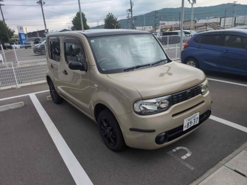 NISSAN CUBE