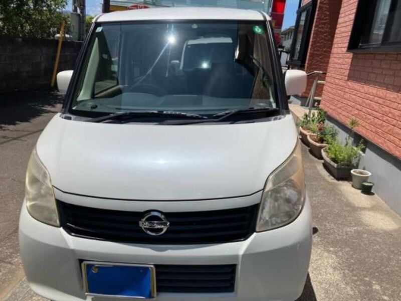 NISSAN ROOX