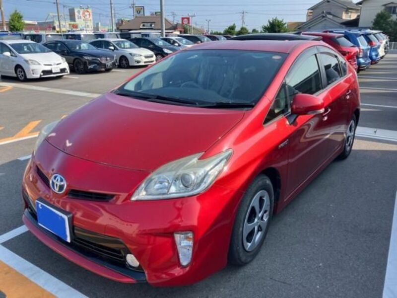 TOYOTA PRIUS