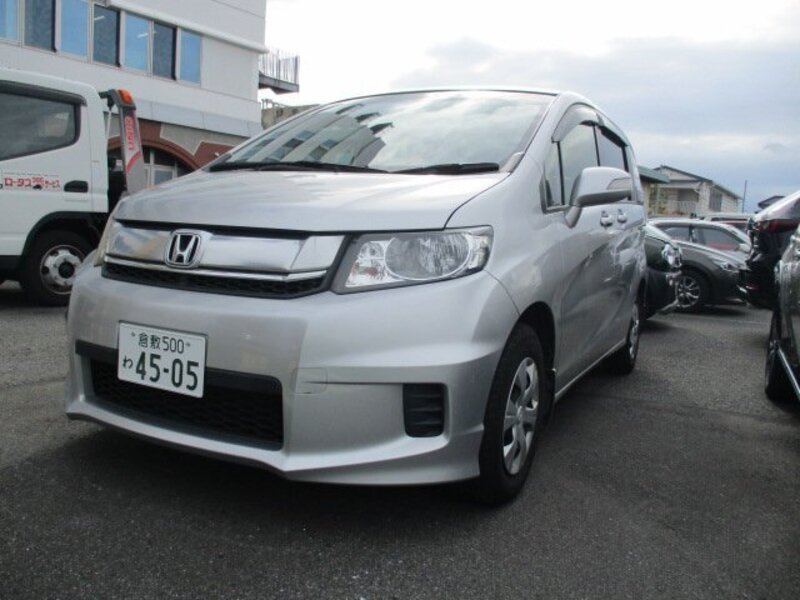HONDA FREED SPIKE