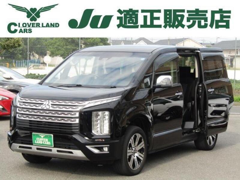 MITSUBISHI DELICA D5