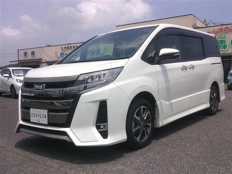 TOYOTA NOAH