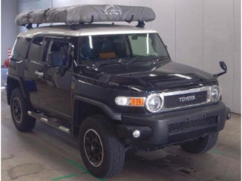 TOYOTA FJ CRUISER